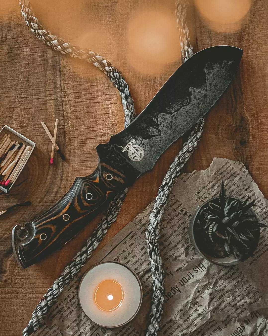 چاقو طبیعت گردی مدلblack boarبا دسته میکارتا دستساز