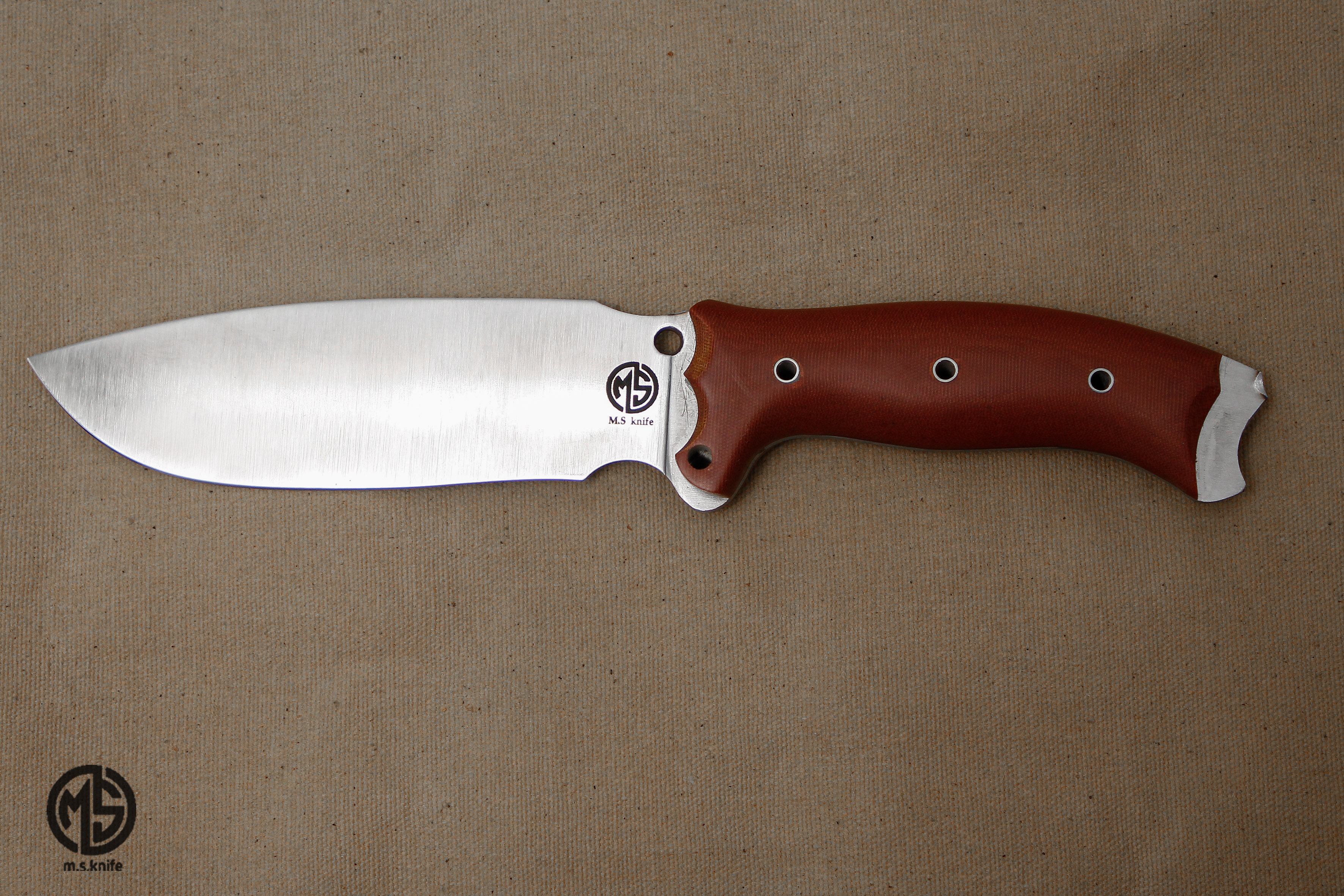 چاقو طبیعت گردی مدل کوهیار با دسته میکارتا نخدار