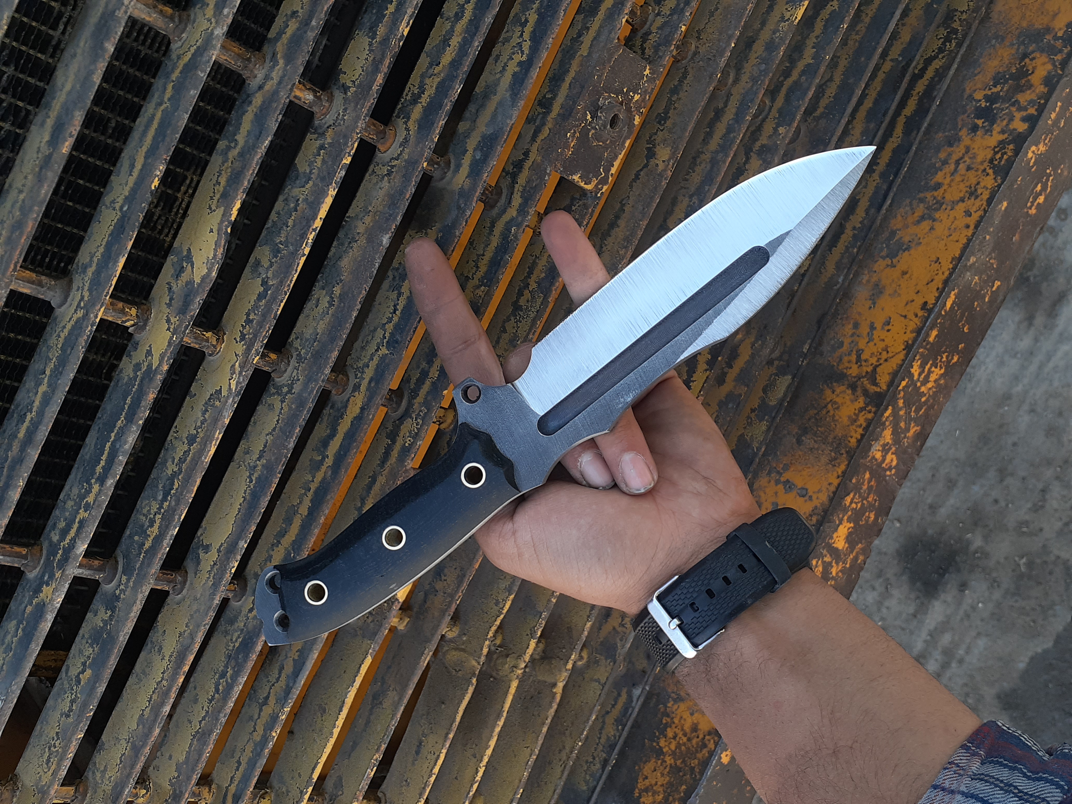 چاقوی کوهنوردی و طبیعت گردی مدل فانتوم